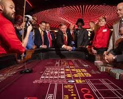 Dealer profesional Galactic Gems di studio 58win
